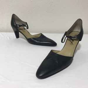 YSL 9 vintage pointed black leather heels narrow